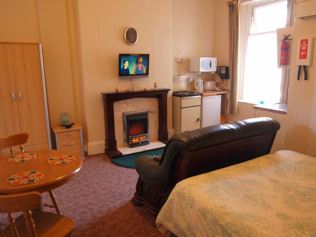 Waverley House Apartments Blackpool Buitenkant foto
